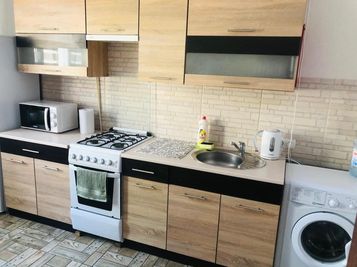 Julia 2 Apartment Uman