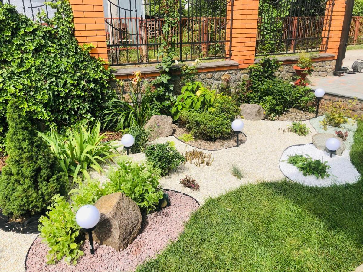 Julia 2 Apartment Uman